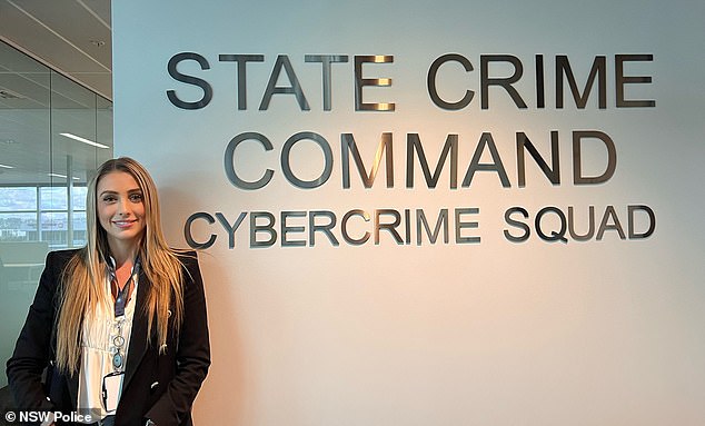 Úc: Sở cảnh sát đăng hình ảnh nữ thám tử khiến cư dân mạng "phát sốt" - 1