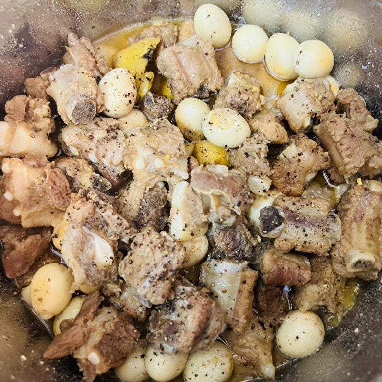 Chồng Hồ Bích Trâm nửa đêm gửi thực đơn cho anh trai vợ nấu, hôm sau xảy ra sự cố "dở khóc dở cười" - 12