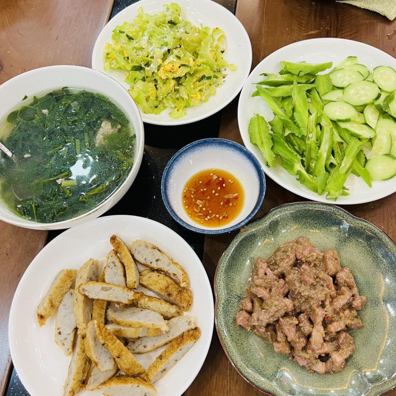 Chồng Hồ Bích Trâm nửa đêm gửi thực đơn cho anh trai vợ nấu, hôm sau xảy ra sự cố "dở khóc dở cười" - 7