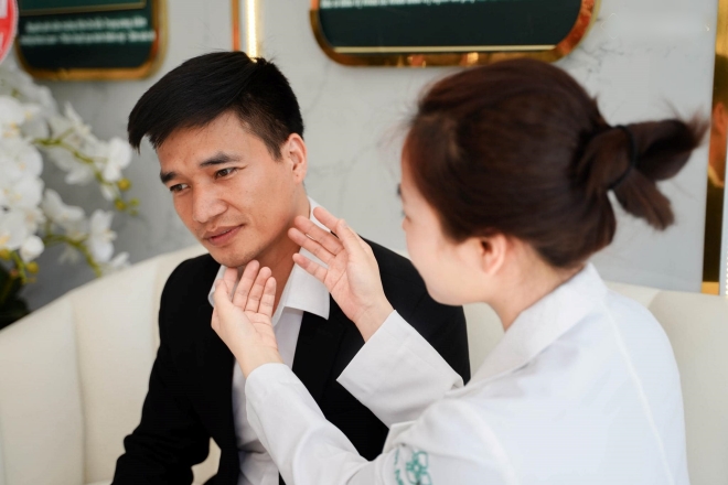 Lệ Rơi sau 8 năm "gây bão mạng": Nhiều lời mời biểu diễn với cát-xê hàng chục triệu đồng - 4