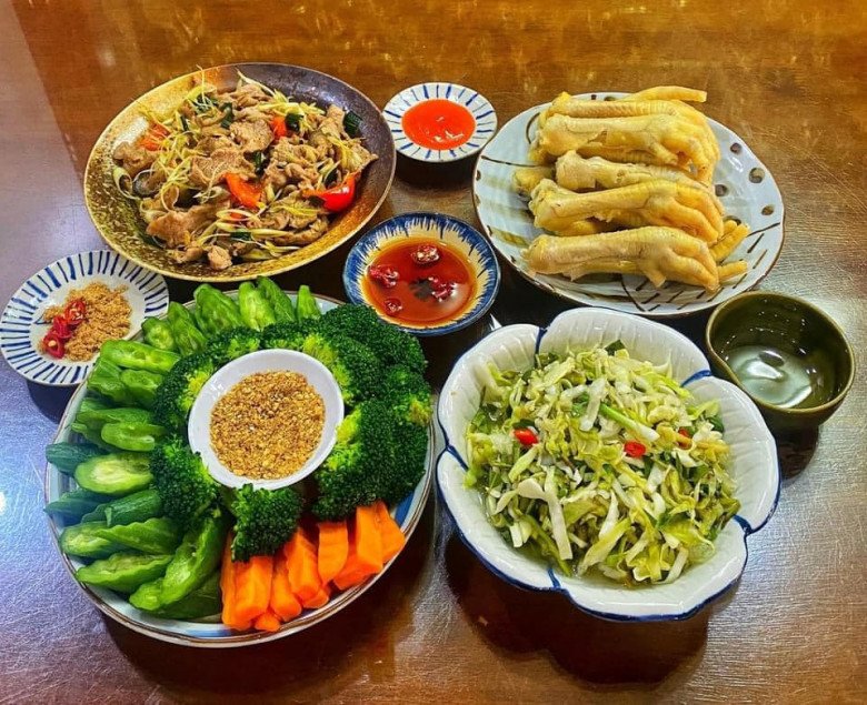 Mẹ 3 con Thái Nguyên khoe cơm gia đình toàn 4-5 món chỉ nấu trong 40 phút, nhìn mà thèm - 17