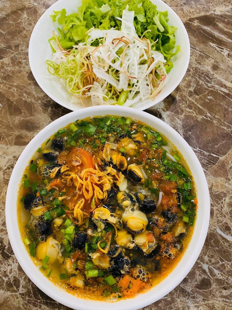 Hải Băng thèm bún quê mình liền được chồng chiều ngay, thành quả của chàng rể và mẹ vợ ngon chẳng kém nhau - 13