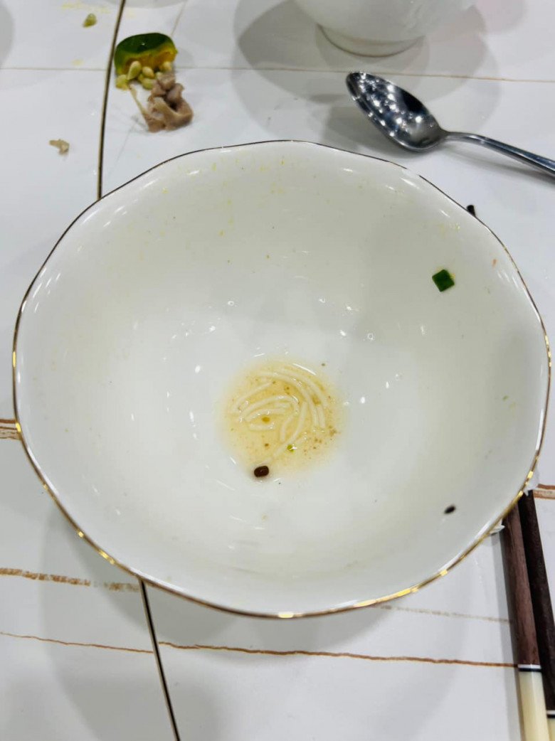 Hải Băng thèm bún quê mình liền được chồng chiều ngay, thành quả của chàng rể và mẹ vợ ngon chẳng kém nhau - 6