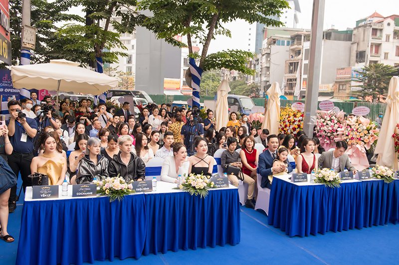 Thẩm mỹ Doãn Lâm tưng bừng ra mắt trung tâm làm đẹp 5 sao - 2