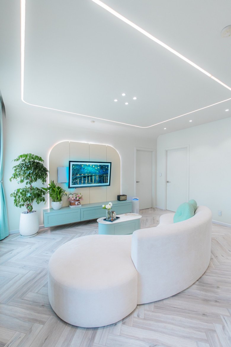 Nữ doanh nhân 9X bầu bí vẫn lăn xả tại công trình, chi tiền tỷ làm nhà tặng con trai - 11