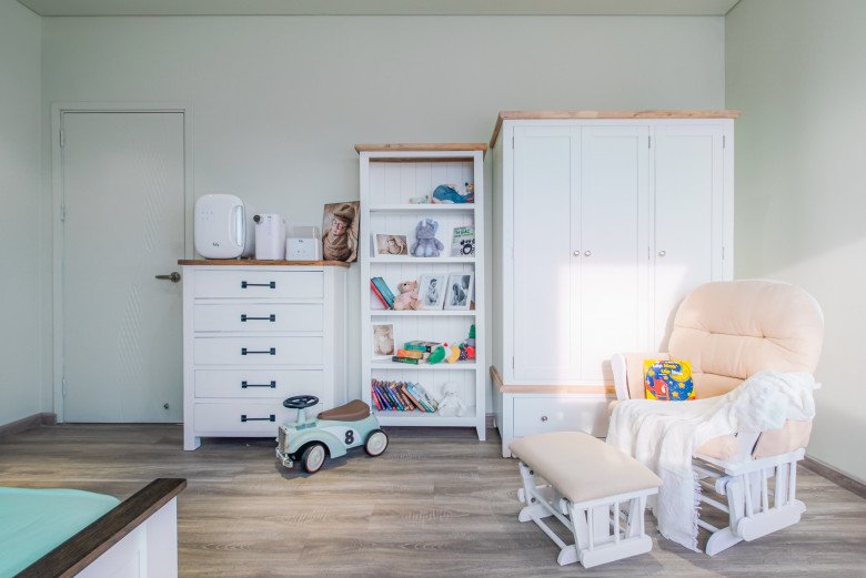 Nữ doanh nhân 9X bầu bí vẫn lăn xả tại công trình, chi tiền tỷ làm nhà tặng con trai - 10