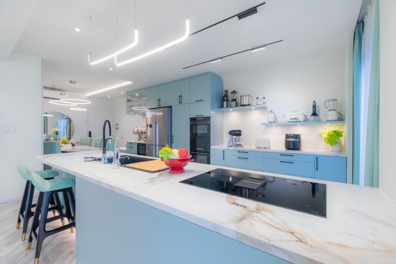 Nữ doanh nhân 9X bầu bí vẫn lăn xả tại công trình, chi tiền tỷ làm nhà tặng con trai - 14