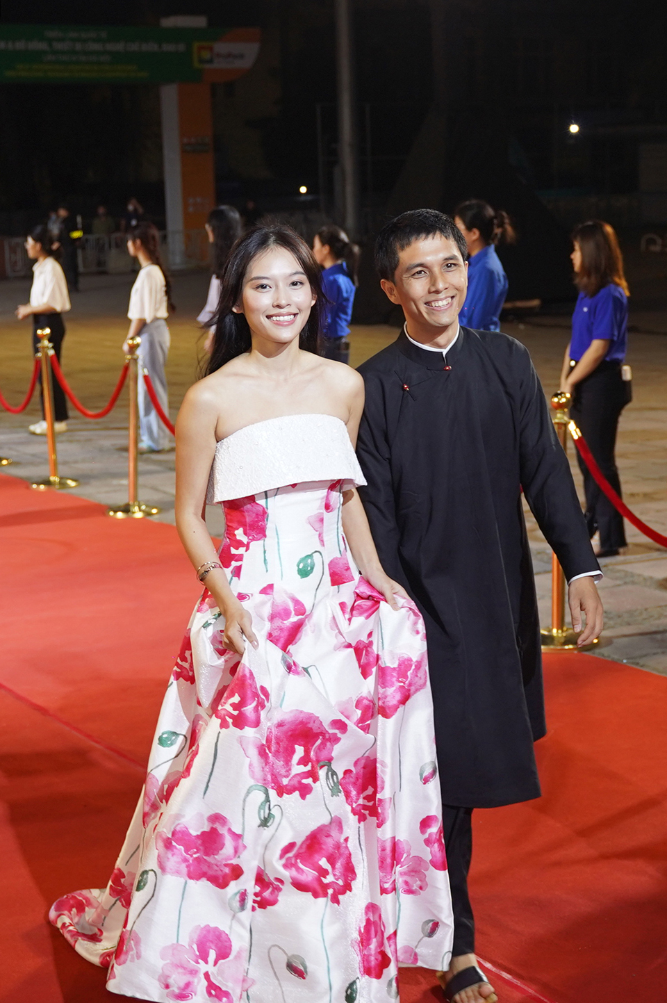 “Chương Tử Di phiên bản Việt” khoe sắc trên thảm đỏ - 1