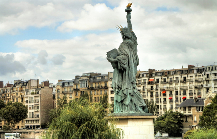 Du khách kinh ngạc trước những địa điểm thú vị nhất ở Paris - 3