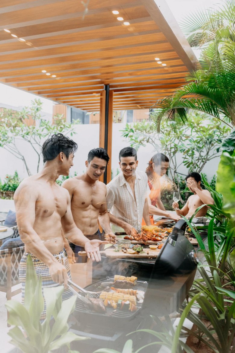 Siêu mẫu Hà Anh nấu cho chồng Tây và ái nữ bữa sáng thơm ngào ngạt, dân mạng khen "đã xinh còn khéo" - 16