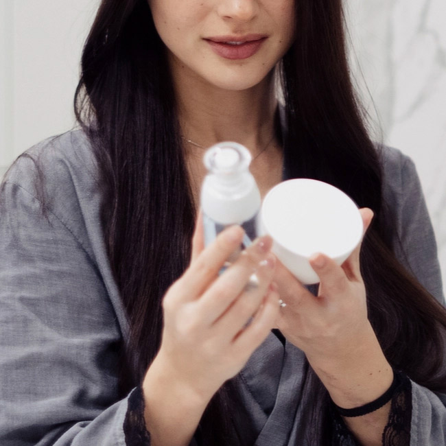 3 thành phần nguy hiểm trong kem dưỡng khiến da xấu đi trong mùa đông - 3