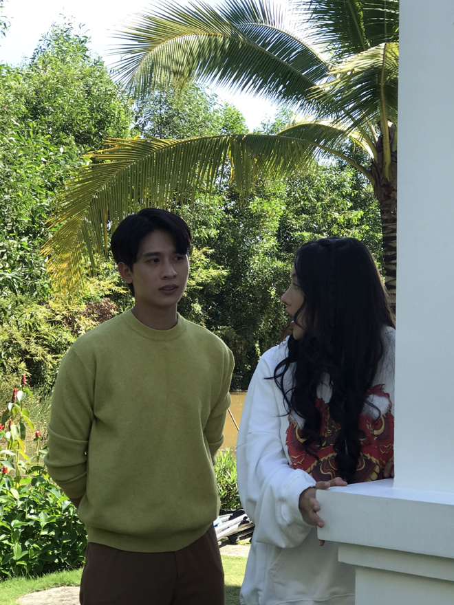 “Phi công trẻ” của Yaya Trương Nhi rơi vào chuyện tình tay ba - 3