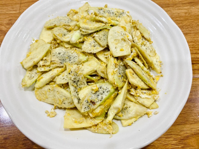 Hôm nay nấu gì: Bữa cơm 4 món cực ngon, có loại đặc sản giá rẻ chỉ 30 được đĩa đầy - 9