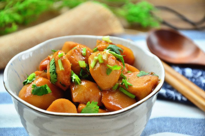 Loại củ siêu ngứa ai cũng sợ lúc sơ chế, đem kho thế này được món ngon cuốn lưỡi hơn cả thịt - 10