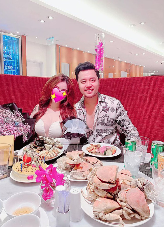 Chia tay tỷ phú hơn 32 tuổi, Vũ Hoàng Việt có bạn gái nóng bỏng còn Đan Trường ra sao hậu ly hôn? - 11