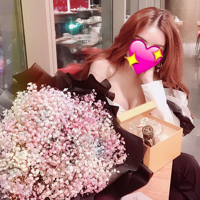 Chia tay tỷ phú hơn 32 tuổi, Vũ Hoàng Việt có bạn gái nóng bỏng còn Đan Trường ra sao hậu ly hôn? - 5