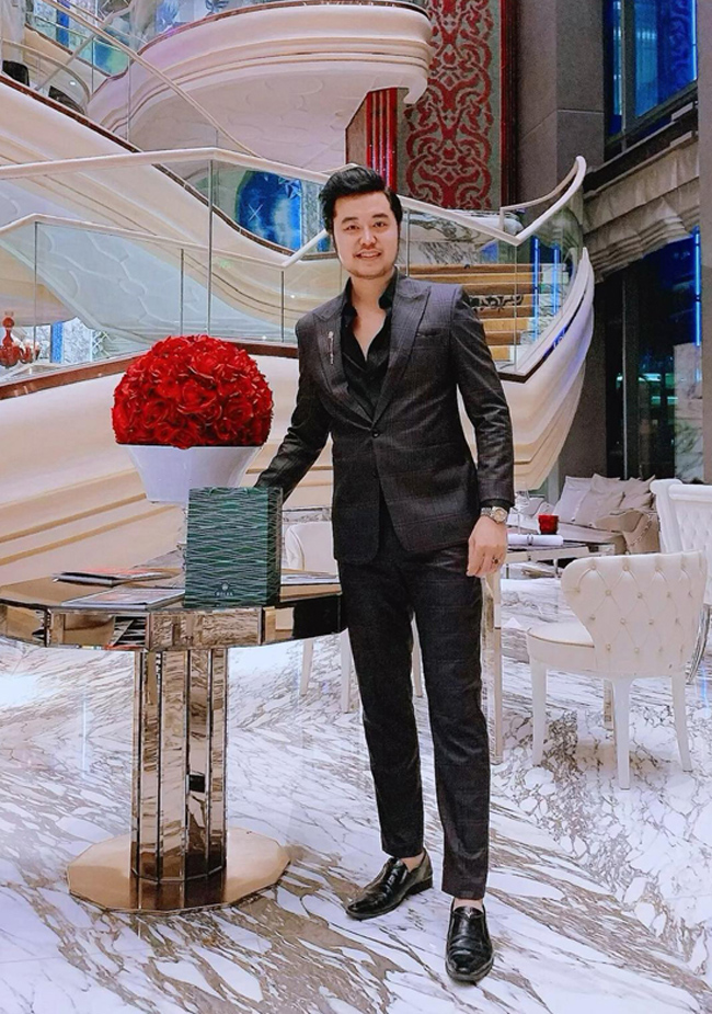 Chia tay tỷ phú hơn 32 tuổi, Vũ Hoàng Việt có bạn gái nóng bỏng còn Đan Trường ra sao hậu ly hôn? - 10