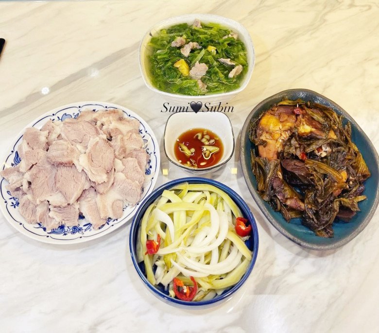 Những bữa cơm 3-4 món cực ngon của mẹ đảm Hải Phòng khiến ông xã tự hào, con mê tít - 6