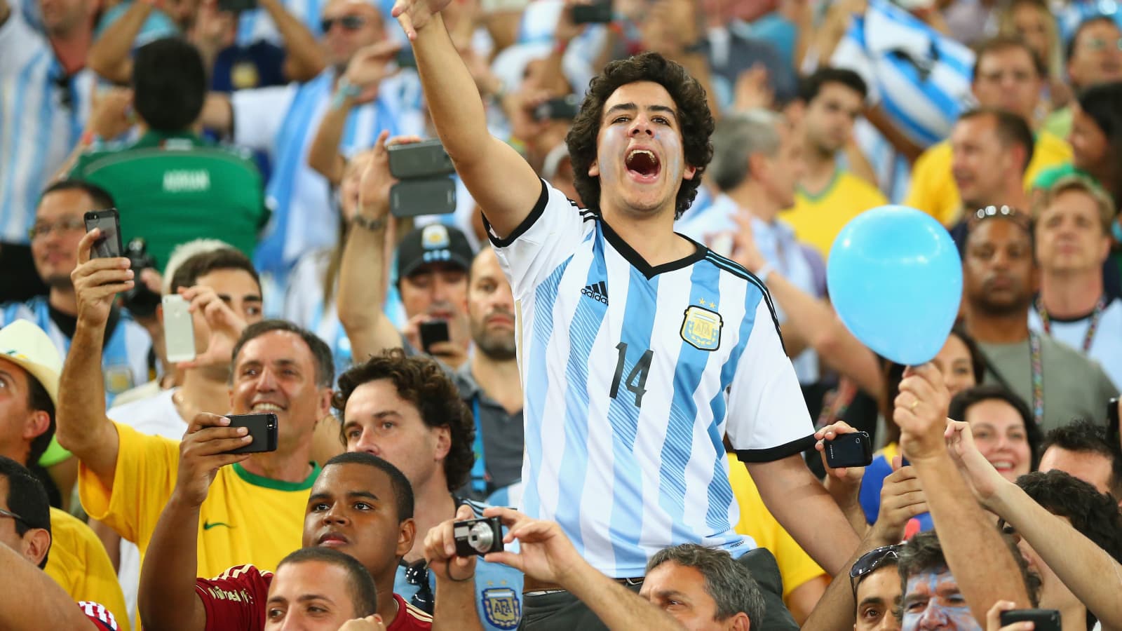 Nóng tuần qua: Khó khăn bủa vây, ông chủ Shopee mất gần hết tài sản - 2