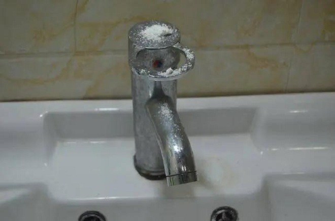 Trộn chút muối với bột giặt, nhiều vấn đề được giải quyết nhanh gọn, nhà nào không biết là quá phí - 3