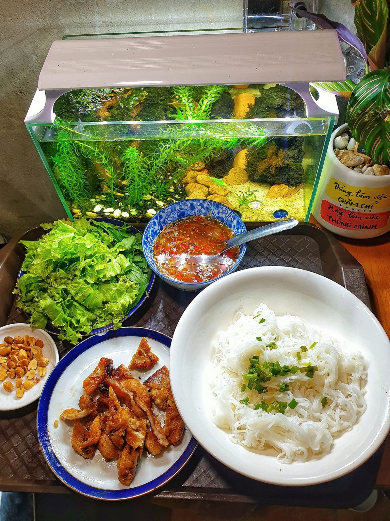 Chàng trai độc thân khoe cơm 1 mình, "không cần người yêu nấu ngon, chỉ cần người ăn món mình nấu" - 18