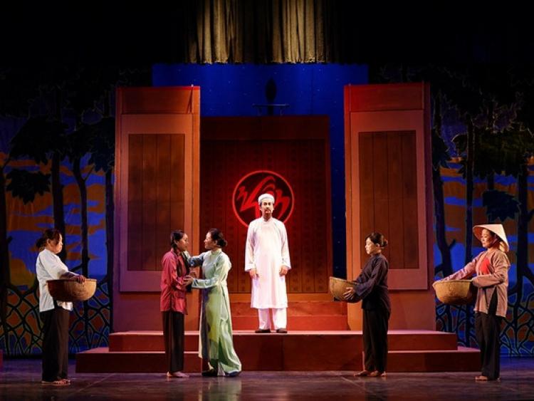Sân khấu - Điện ảnh - Đôi điều suy nghĩ về sân khấu cải lương hôm nay