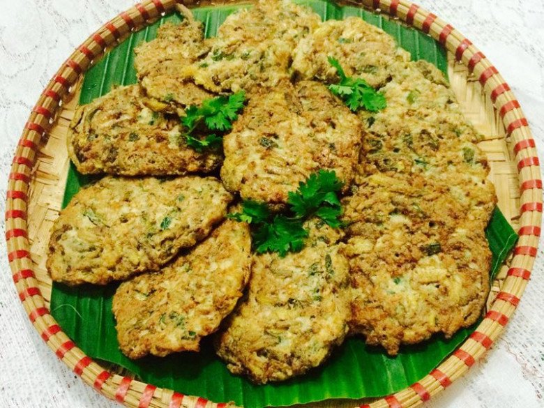 Mạc Văn Khoa nấu đặc sản dân dã quê mình gọi vợ dậy ăn, nhiều dân mạng kêu: &#34;Nhìn sợ quá&#34; - 11