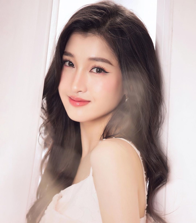 &#34;Thần tiên tỷ tỷ&#34; thế hệ mới là người đẹp 2k2 quê Thanh Hóa có vượt mặt hot girl xứ Lạng? - 11