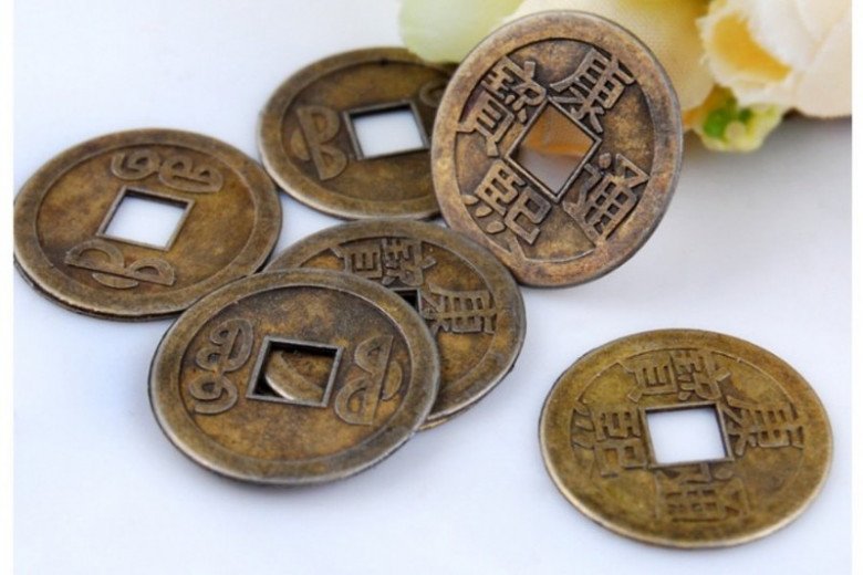 Trước khi ngủ đặt “bảo bối” này dưới gối, tiền rủng rỉnh tiêu, gia đình bình an - 1