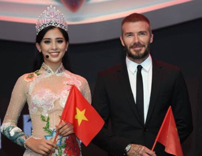 Ảnh chụp chung với David Beckham, C.Ronaldo của dàn mỹ nhân Việt khiến MXH &#34;sốt xình xịch&#34; - 3