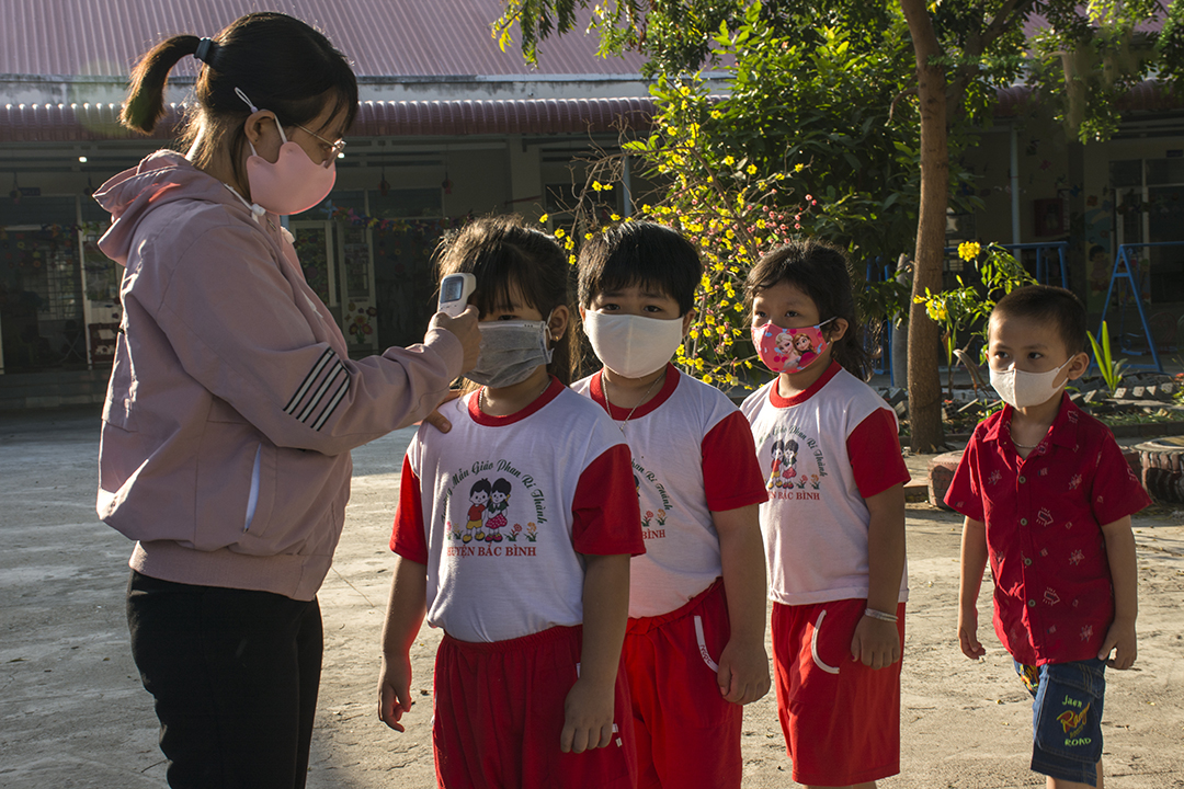 Chùm ảnh "Vòng tay thầy cô" - 5