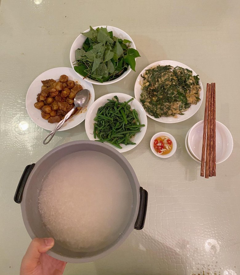 Vừa khoe cơm ngon vợ nấu, chồng mới cưới của Á hậu Phương Nga &#34;khóc thét&#34; khi vợ nói cho ăn cơm cá rán - 5