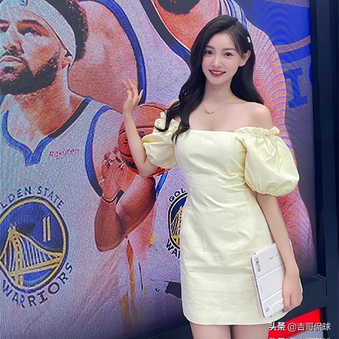 Nữ MC dẫn sóng World Cup gây nghẽn mạng vì quá xinh đẹp - 9