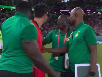 Thế giới - World Cup: Ngôi sao HQ đau buồn trên sân, thành viên đội Ghana có hành động gây tranh cãi