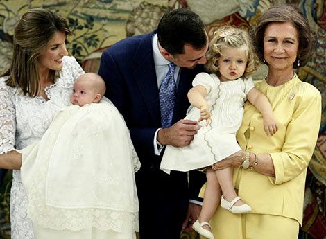 Con gái vua Tây Ban Nha chào đời nổi danh &#34;công chúa đẹp nhất châu Âu&#34;, 17 năm sau càng ngỡ ngàng hơn - 4