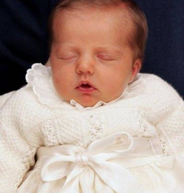 Con gái vua Tây Ban Nha chào đời nổi danh &#34;công chúa đẹp nhất châu Âu&#34;, 17 năm sau càng ngỡ ngàng hơn - 1