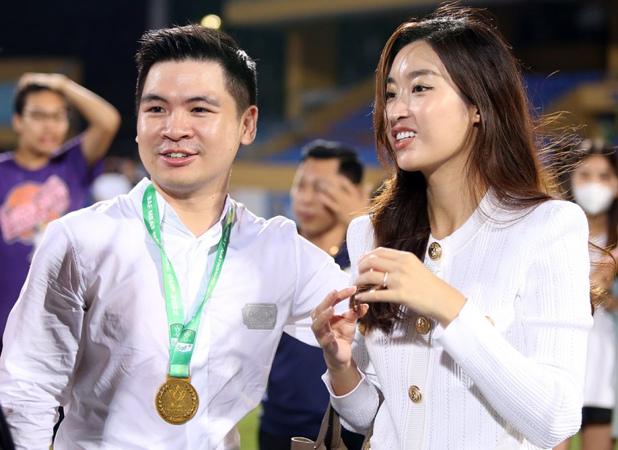 Lộ mối quan hệ giữa bố mẹ Đỗ Mỹ Linh và gia đình &#34;bầu&#34; Hiển - 3