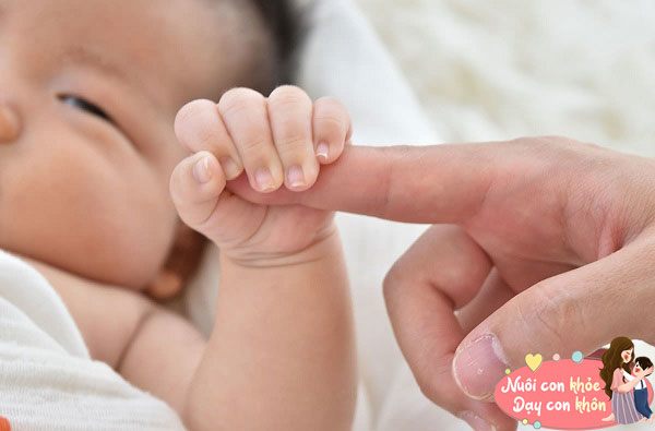 Trẻ sơ sinh có đủ 4 dấu hiệu này cho thấy trí não đang âm thầm phát triển rất nhanh - 9
