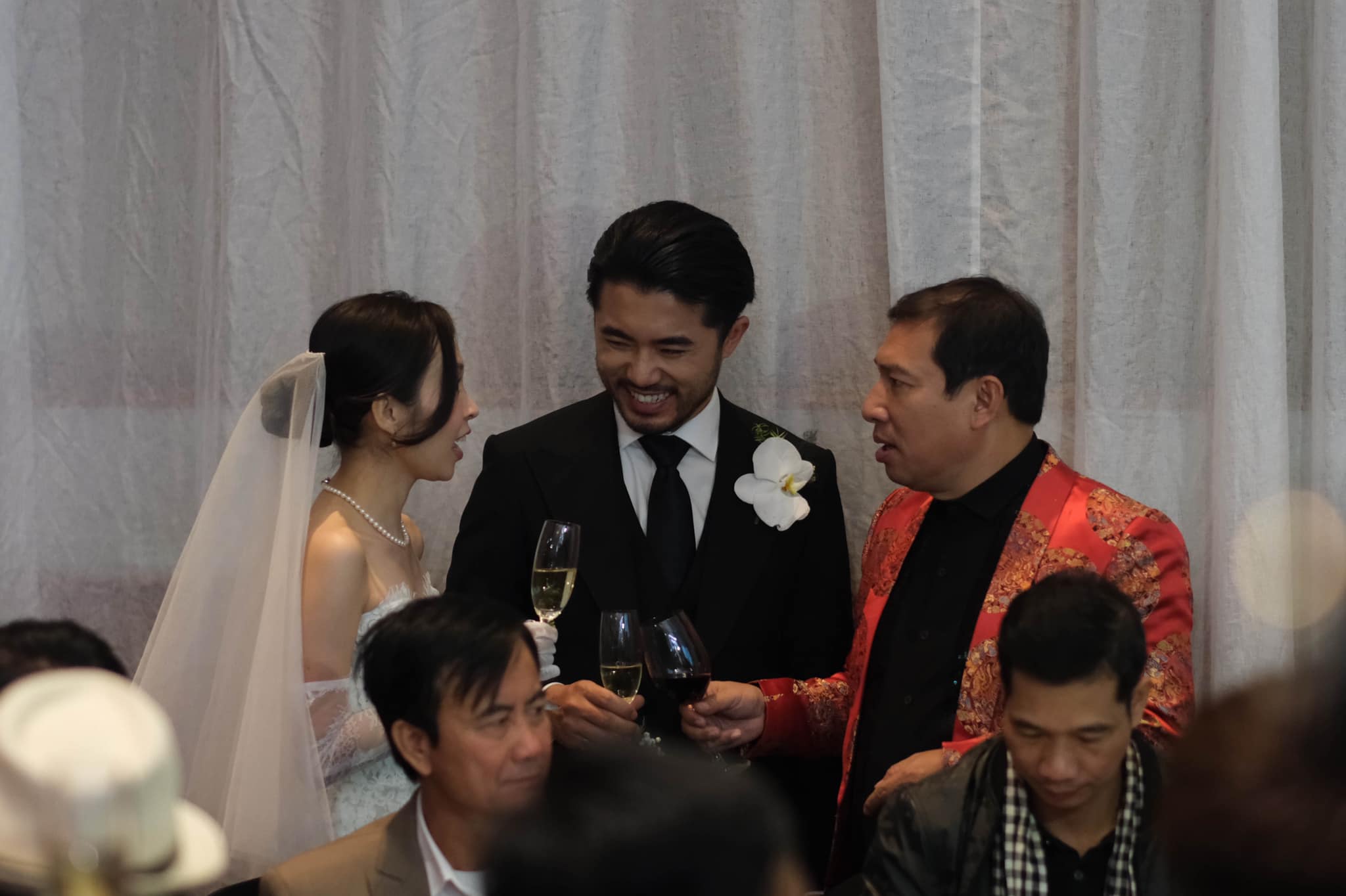 Dàn sao Táo Quân, Ngọc Sơn và loạt người nổi tiếng "tề tựu" trong đám cưới con gái "vua hài đất Bắc" - 2