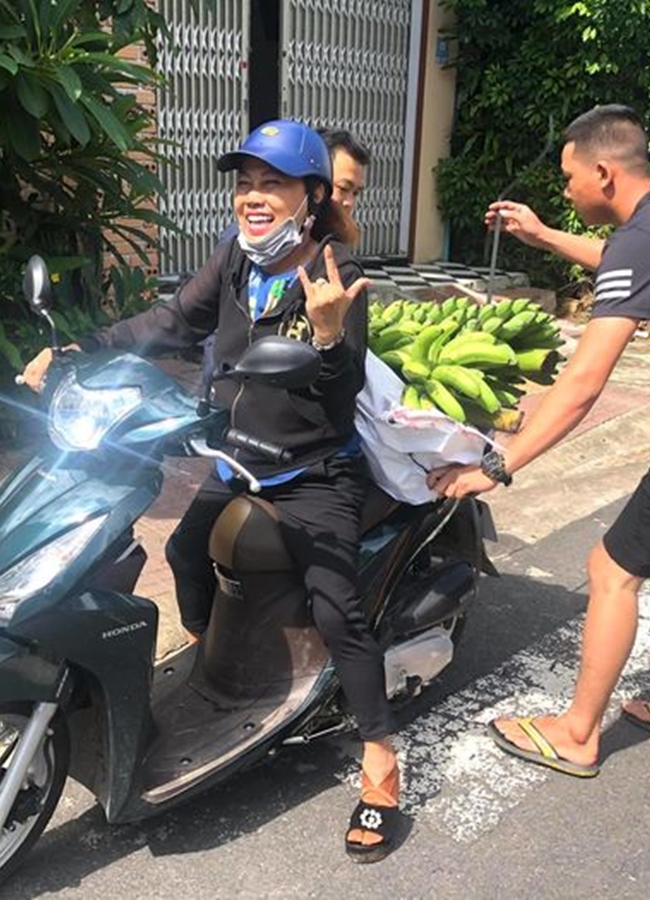 "Ông bầu" vỡ nợ 1000 tỷ, nữ ca sĩ Kon Tum nợ nần phải về quê nuôi heo giờ ra sao? - 11
