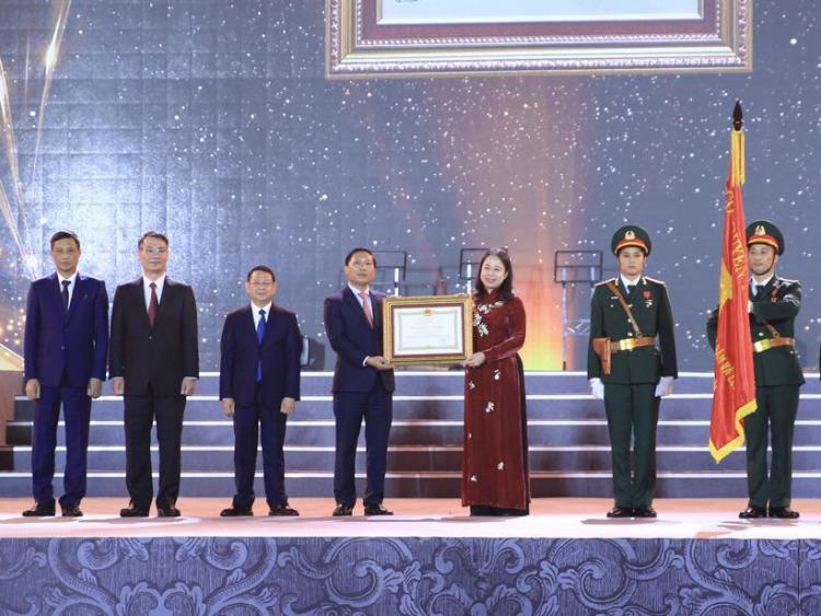 Huyện Mê Linh đón nhận nhiều danh hiệu cao quý
