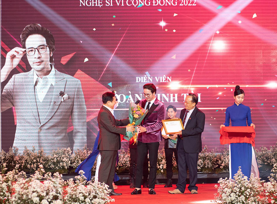 Đoàn Minh Tài nhận danh hiệu “Nghệ sĩ vì cộng đồng 2022” - 1
