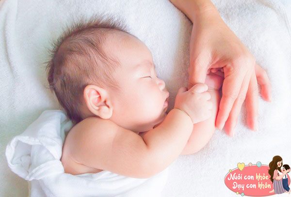 Nhìn tư thế ngủ biết được tính cách trẻ sơ sinh, xem ngay con mình là kiểu nào - 3