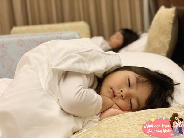 Nhìn tư thế ngủ biết được tính cách trẻ sơ sinh, xem ngay con mình là kiểu nào - 9