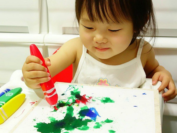 Tranh tô màu theo mẫu siêu đơn giản cho bé 2 tuổi tập cầm bút, rèn trí thông minh - 3