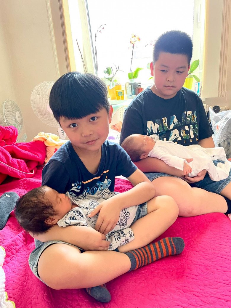Mẹ Việt sinh đôi tại Séc không có 1 ngày ở cữ, tự thân chăm con từ A-Z, không kiêng bất cứ thứ gì - 5
