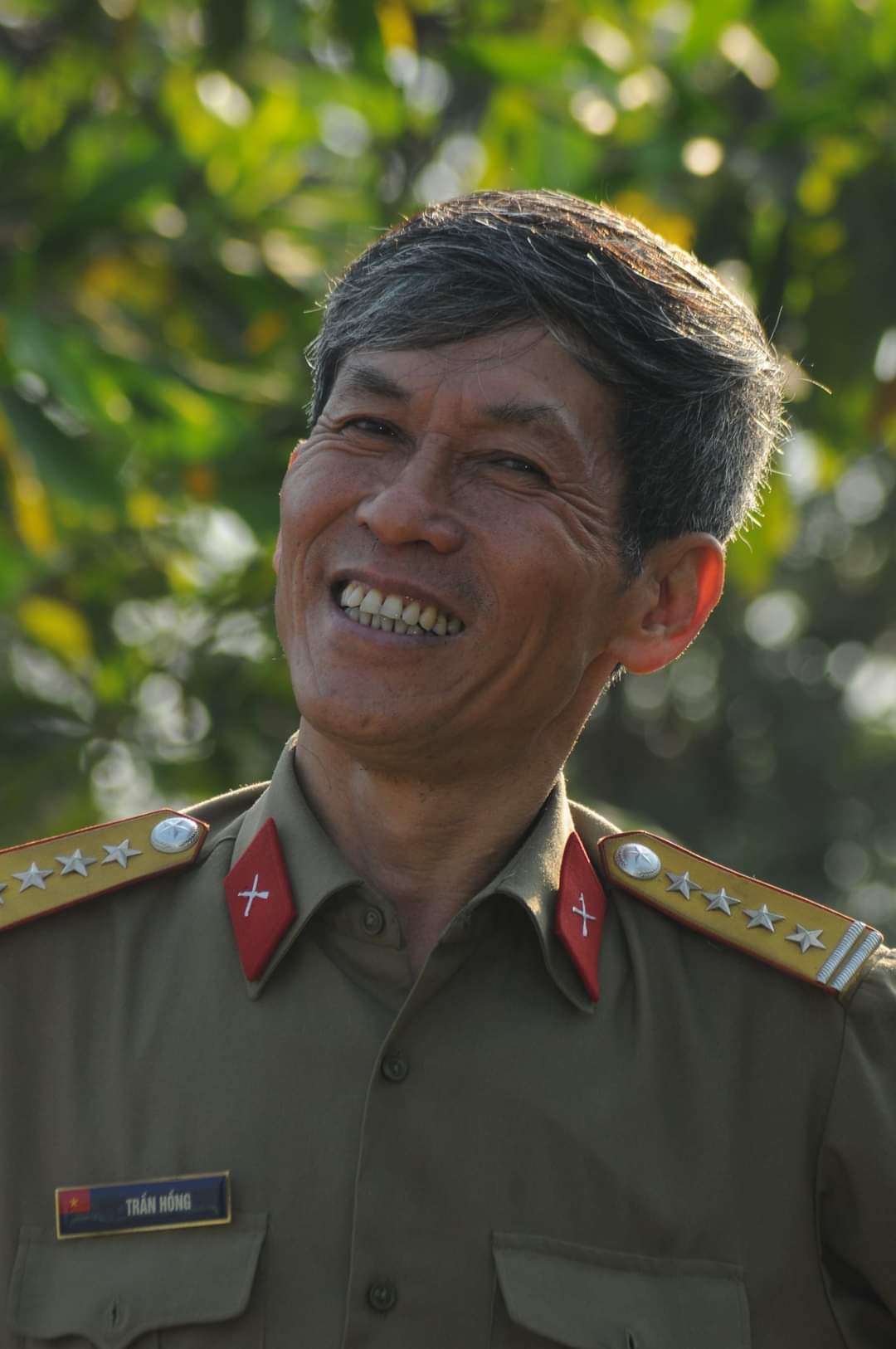 Đại tá, NSNA Trần Hồng – Người chụp ảnh bằng tim - 1