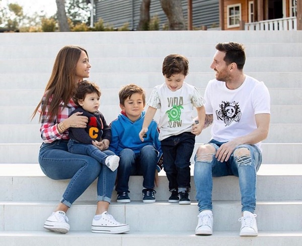 Trên sân là huyền thoại bóng đá, ở nhà Messi là ông bố tuyệt vời trong cách dạy con - 4