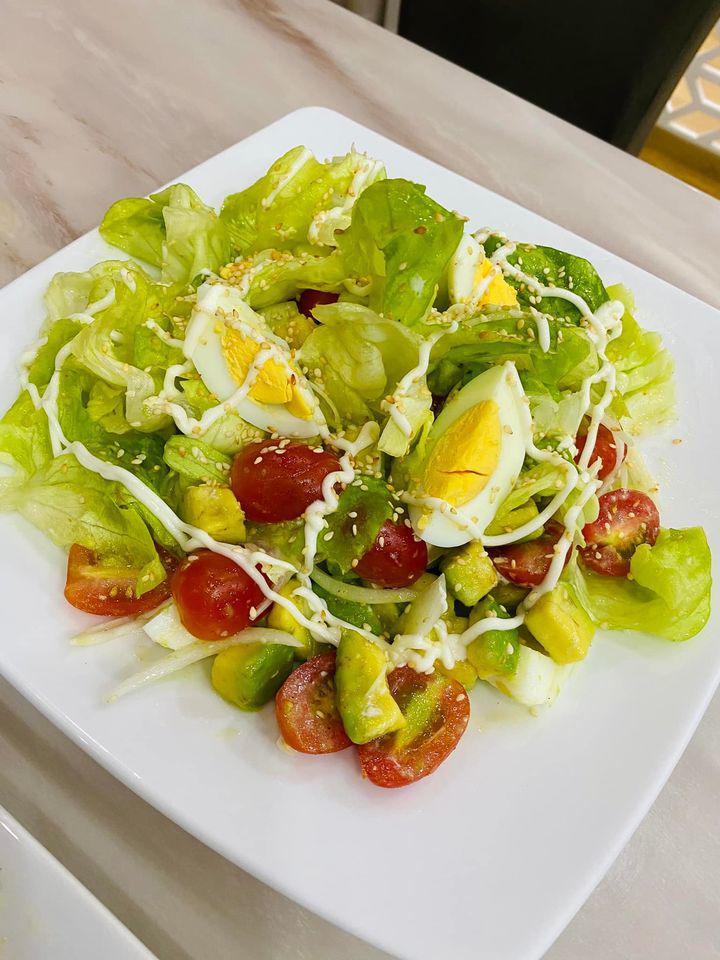 Vợ cũ 68 tuổi của Đàm Vĩnh Hưng đến nhà Vy Oanh, khen chồng đại gia của nữ ca sĩ nấu ăn tuyệt vời - 10