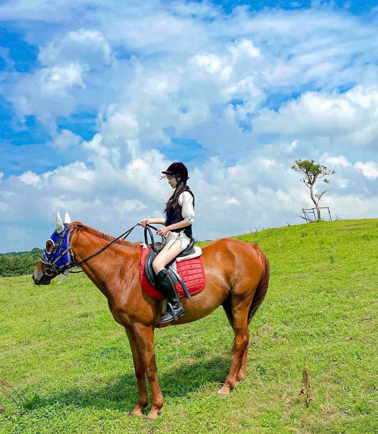 2 cô nàng Hàn Quốc cao 1m80, tự tin phô dáng đẹp giữa trời Âu nhờ bộ môn "ngốn tiền" - 12